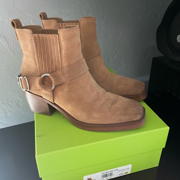Sam Edelman Bellamie Leather Bootie. - Camel - Picture 2 of 5